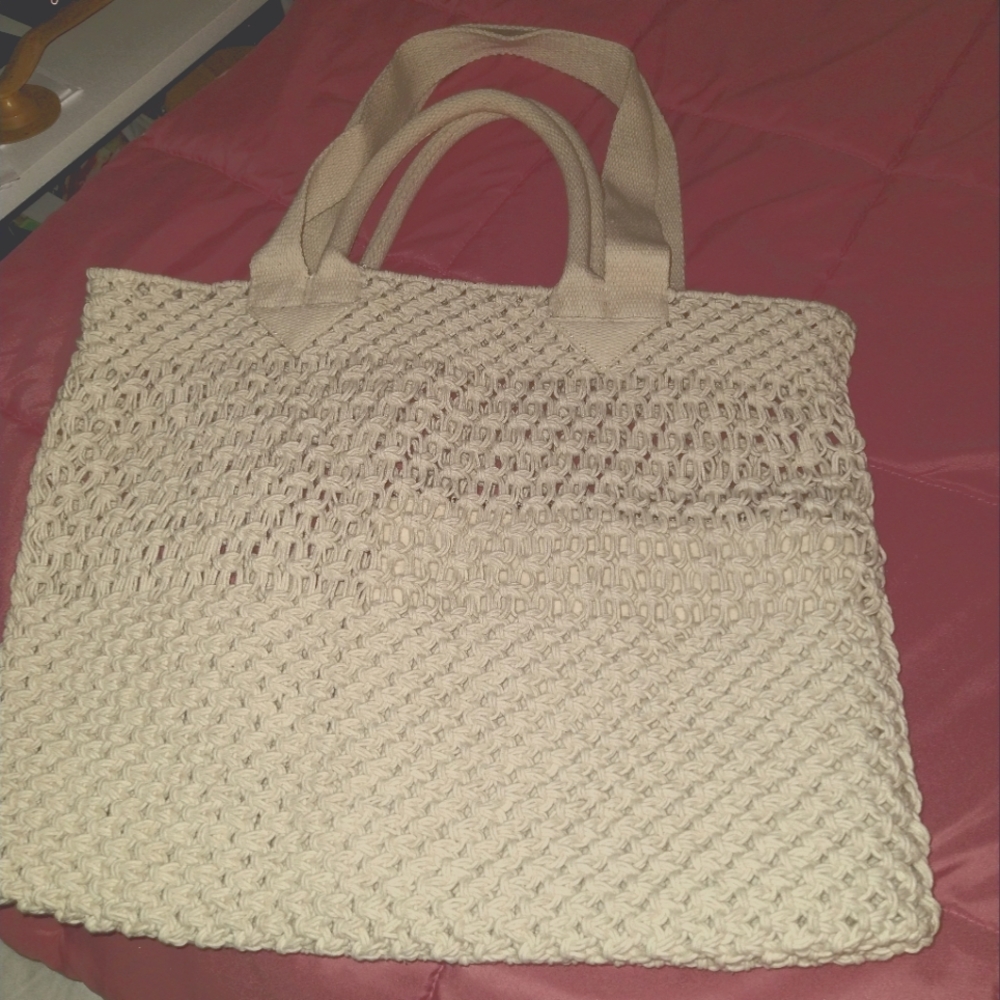 A New Day crotchet pattern tote.
